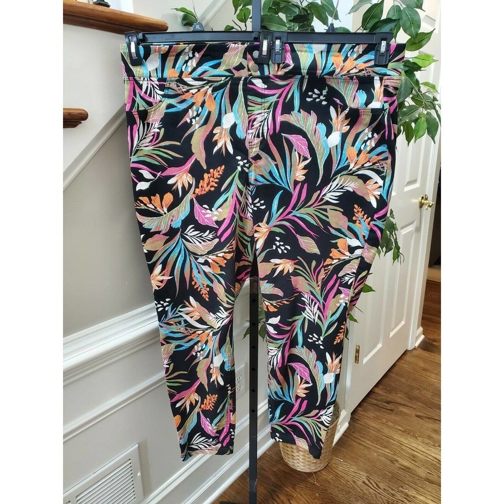 Terra & Sky Women Multicolor Floral Cotton Mid Rise Comfort Waist Skinny Pant 3X